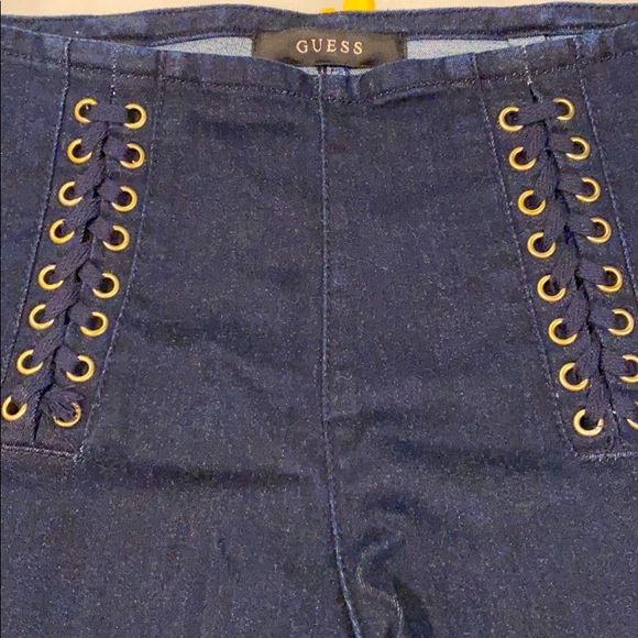 Guess shorts - Picture 2 of 2